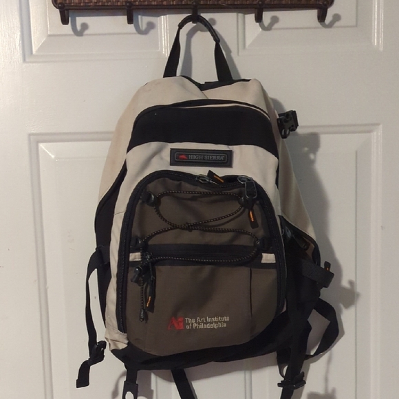 High Sierra Backpack The Art Institute Of Philadelphia Lots Of Room Clips Waist - Picture 1 of 12